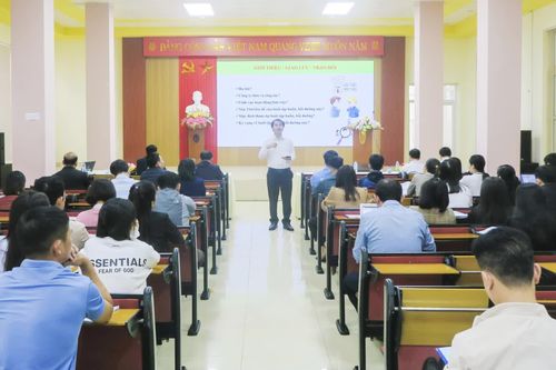 Tập huấn về khoa học-công nghệ và đổi mới sáng tạo