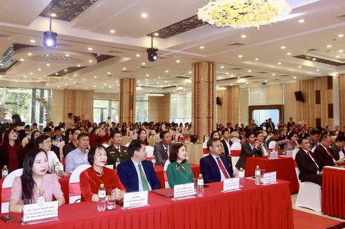 Kỷ niệm 50 năm Quốc khánh nước Cộng hòa Dân chủ Nhân dân Lào