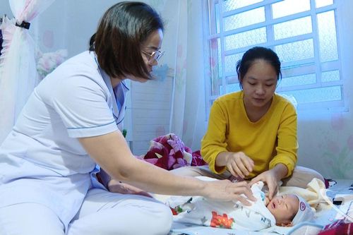 Nâng cao chất lượng y tế vùng khó