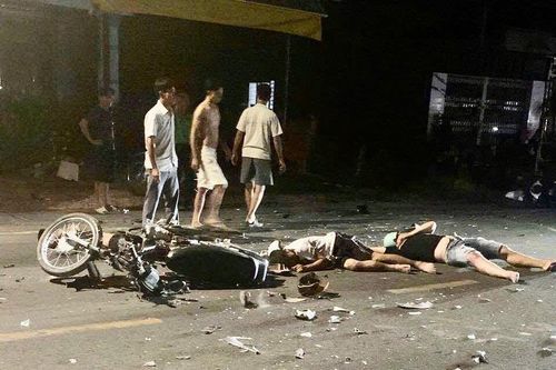 Nam thanh niên điều khiển xe máy sai phần đường, gây tai nạn khiến 3 người thương vong