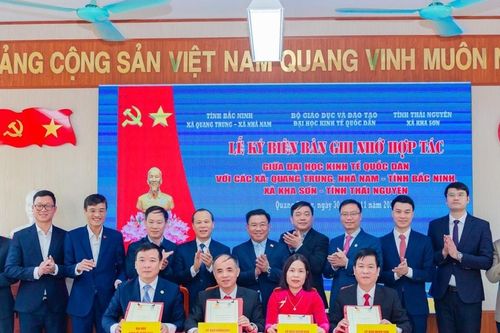 Đại học Kinh tế Quốc dân ký kết bản ghi nhớ hợp tác với 3 xã thuộc Bắc Ninh, Thái Nguyên