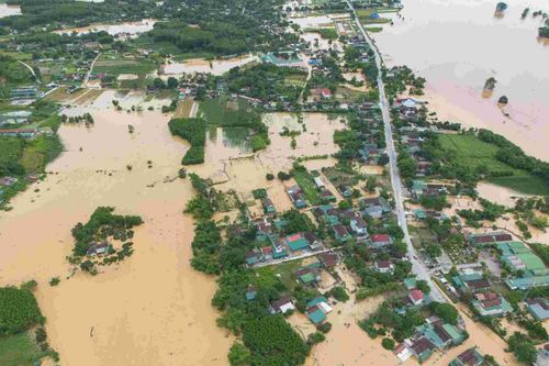 Những tấm lòng gửi trọn yêu thương về vùng tâm lũ