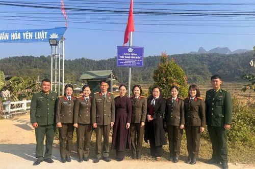 Đồn Biên phòng Cửa khẩu Sóc Giang phối hợp tổ chức nhiều hoạt động ý nghĩa tại xã Trường Hà