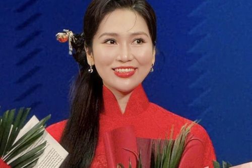 Nữ NSƯT cải lương vừa giành Huy chương Vàng quốc tế ở tuổi 39, là ai?