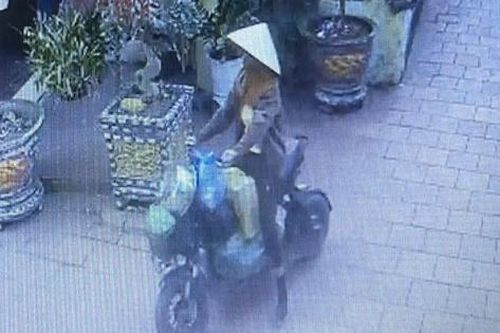 Hành vi bất thường của người phụ nữ giả vờ xin nước uống