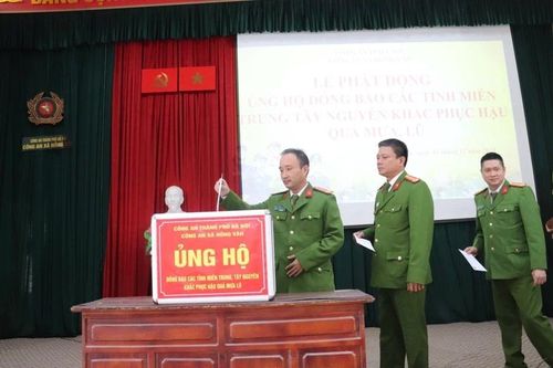 Phát huy tinh thần tương thân tương ái, hướng về đồng bào miền Trung, Tây Nguyên