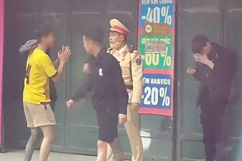 Kịp thời ngăn chặn vụ ẩu đả, chiến sĩ Cảnh sát giao thông nhận nhiều lời khen từ người dân