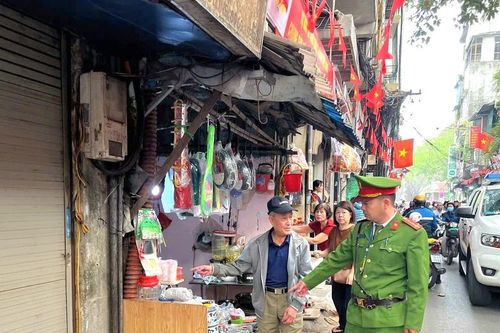 Nhiều chuyển biến tích cực về trật tự đô thị tại phường Ba Đình