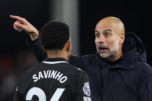Man City đùa với lửa