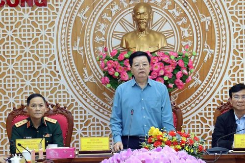 Đưa hoạt động của đời sống trở lại bình thường sau mưa lũ