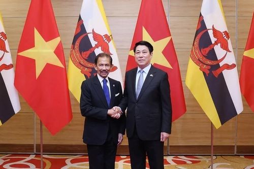 Quốc vương Brunei kết thúc tốt đẹp chuyến thăm cấp Nhà nước tới Việt Nam