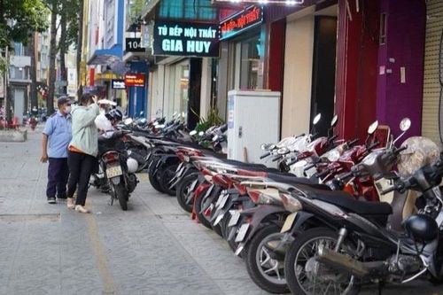Thành phố Hồ Chí Minh 'siết' công tác quản lý và sử dụng vỉa hè