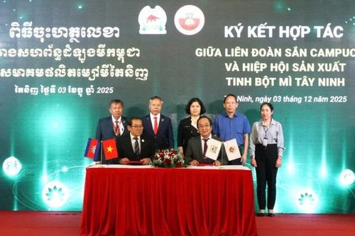 Tây Ninh tăng cường thương mại song phương với Campuchia