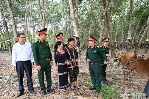 Đoàn Kinh tế - Quốc phòng 78 (Binh đoàn 15): Chăm lo an sinh xã hội vùng biên giới Mô Rai