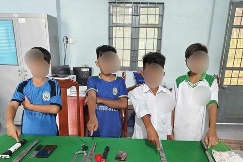 Kịp thời ngăn chặn nhóm học sinh lớp 6 mang hung khí giải quyết mâu thuẫn