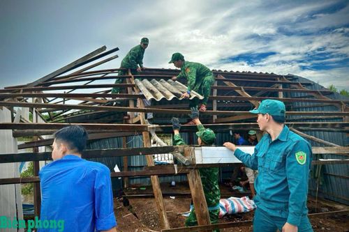 Nghĩa tình quân dân thắp sáng vùng biên giới biển