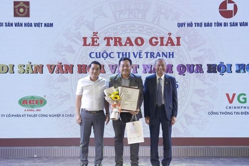 Triển lãm và trao giải cuộc thi vẽ 'Di sản văn hóa Việt Nam qua hội họa' lần II