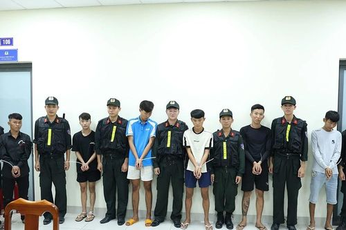 Triệt phá băng nhóm gây hàng loạt vụ chém người, thu giữ lượng lớn vũ khí