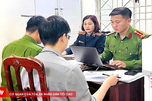 Chiếm đoạt hơn 10 tỷ đồng bằng chiêu làm visa giả