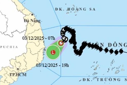 Bão số 15 Koto suy yếu thành áp thấp nhiệt đới, vẫn 'lay lắt' trên Biển Đông