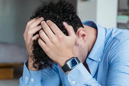 Chàng trai căng thẳng trước đám cưới vì bất đồng với nhà gái