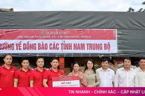 Agribank Hà Tĩnh II tặng quà cho người dân Đắk Lắk bị ảnh hưởng thiên tai