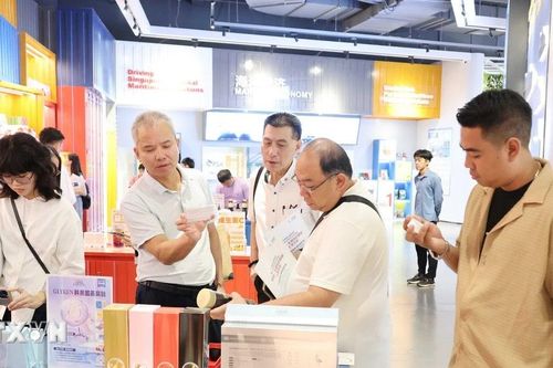 Kim ngạch thương mại ASEAN-Trung Quốc dự kiến cán mốc 1.000 tỷ USD