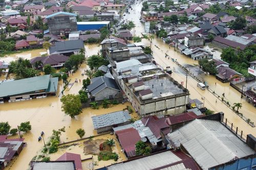 Thiên tai rình rập các siêu đô thị đông dân ở châu Á và châu Phi