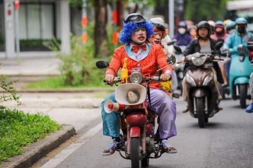 'Con Kể Ba Nghe' vươn lên Top 2 chủ đề phim được thảo luận nhiều nhất