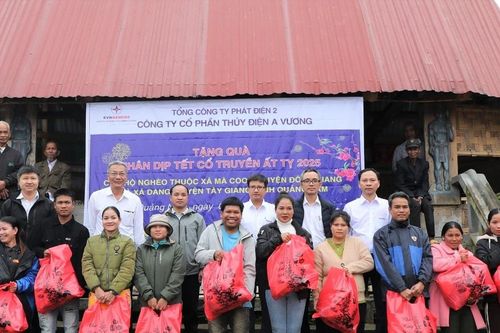 Công ty CP Thủy điện A Vương chăm lo đời sống người dân vùng dự án
