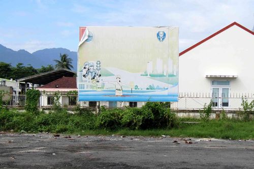 Cần thay mới pa nô tuyên truyền về an toàn giao thông