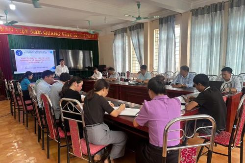 Đẩy mạnh vận động người dân tham gia bảo hiểm xã hội, bảo hiểm y tế