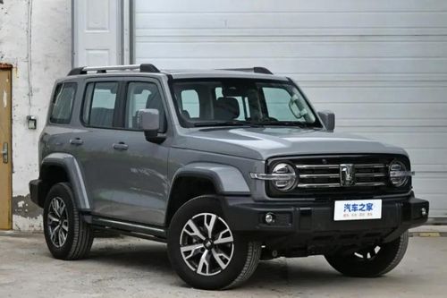 SUV địa hình Tank 300 Diesel phiên bản giới hạn 300 chiếc