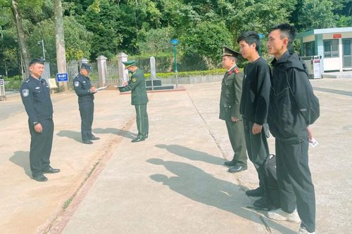 Trao trả 2 công dân Trung Quốc nhập cảnh trái phép vào Việt Nam