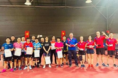 Tuyển bóng bàn Việt Nam đấu giao hữu với đội tuyển Nga trước thềm SEA Games 33