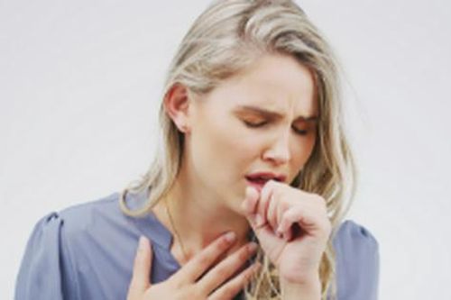 Ho dai dẳng sau cúm A có cần uống kháng sinh?