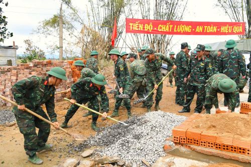 Thủ tướng: Không để găm hàng, ép giá vật liệu ảnh hưởng đến tiến độ 'Chiến dịch Quang Trung'