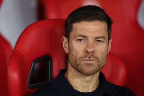 Sáu cầu thủ Real Madrid chống đối Alonso?