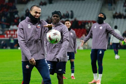 Em trai Mbappe bước ra ánh sáng