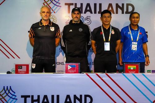 HLV Mai Đức Chung: 'Tinh thần là vũ khí để đội tuyển Việt Nam vượt khó'