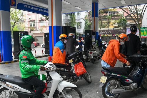 Giá xăng dầu tăng giảm trái chiều tại kỳ điều hành ngày 4/12