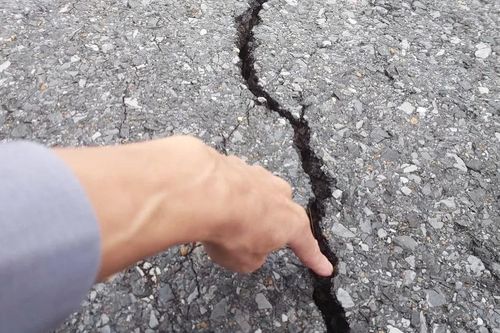 Quảng Trị: Quốc lộ 1 qua Đèo Ngang nứt bất thường