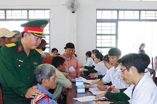 Gia Lai: Khám, cấp thuốc cho người dân vùng biên giới