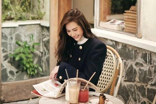 Huyền Lizzie xuất hiện với vibe Hàn Quốc, nhan sắc khiến netizen 'tan chảy'