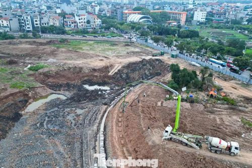 Toàn cảnh đại công trường hồ điều hòa gần 1.000 tỷ đồng giữa Thủ đô
