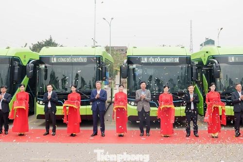 Hà Nội thêm 9 tuyến buýt được thay thế bằng xe điện