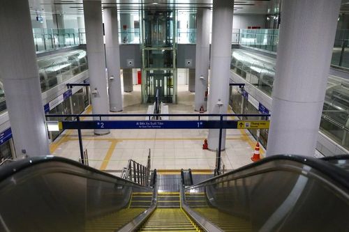 Tạm dừng hoạt động thang cuốn tại ga metro Ba Son