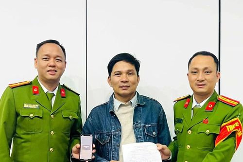 Nhận lại số tiền lớn chuyển khoản nhầm chỉ sau vài giờ