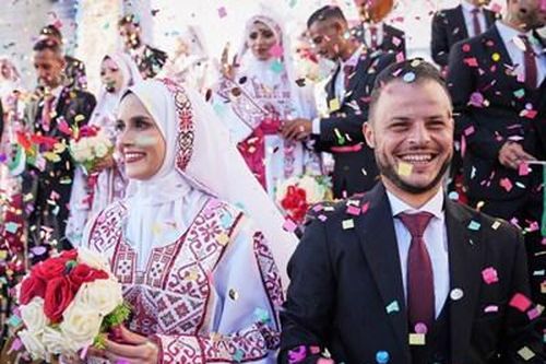 54 cặp đôi Palestine trong đám cưới tập thể chưa từng có trong vùng chiến sự Gaza
