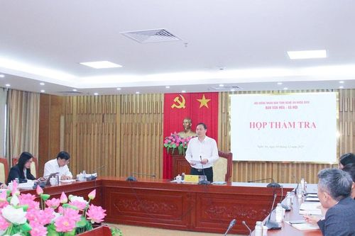 Thẩm tra dự thảo nghị quyết quy định mức học phí đối với cơ sở giáo dục trên địa bàn tỉnh Nghệ An